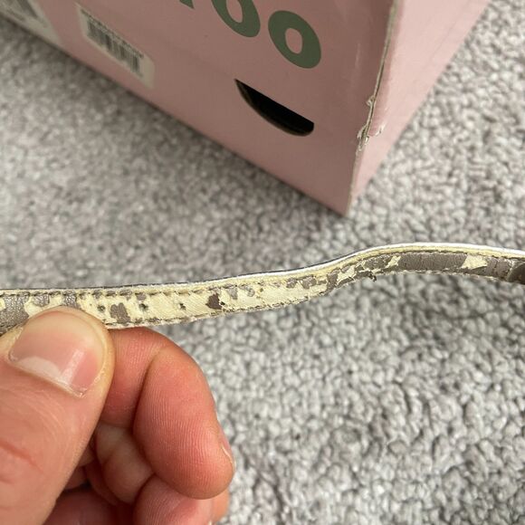 Me Too Metallic Snake T-Strap Sandals Womens 10M Silver Open Toe Casual W/ Box - Picture 4 of 15